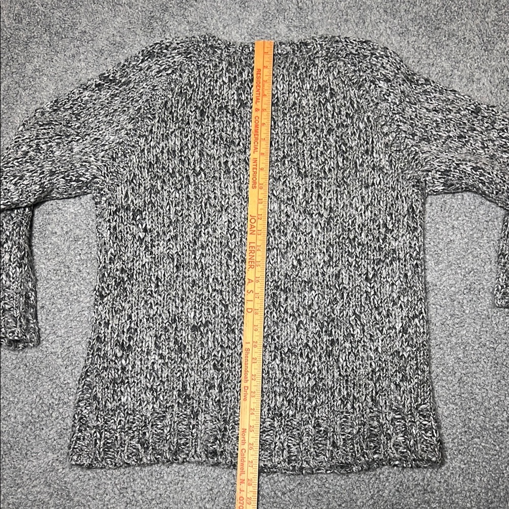 Express Crewneck Sweater - Picture 5 of 6